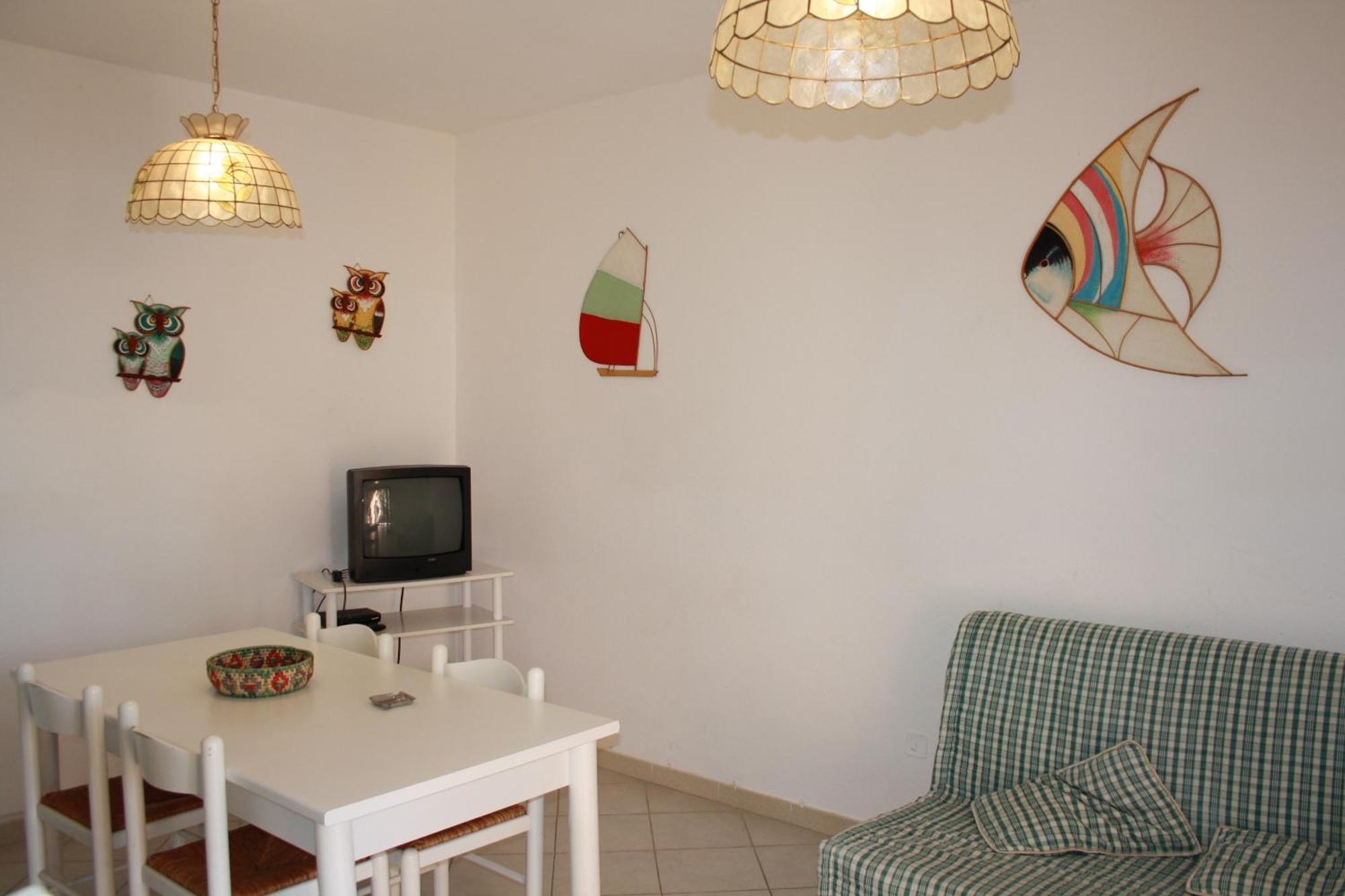 Appartamenti Ideal Isola Rossa Bagian luar foto