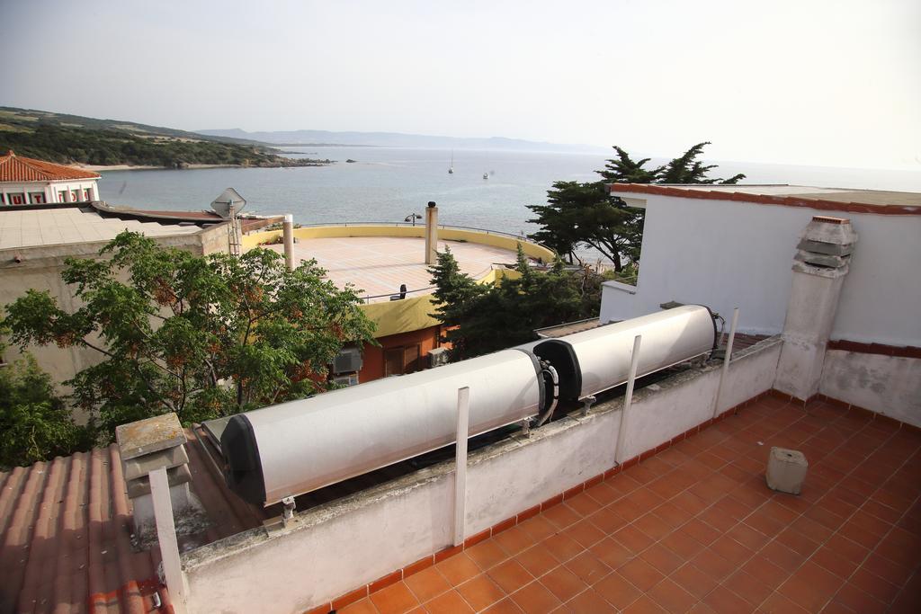 Appartamenti Ideal Isola Rossa Bagian luar foto